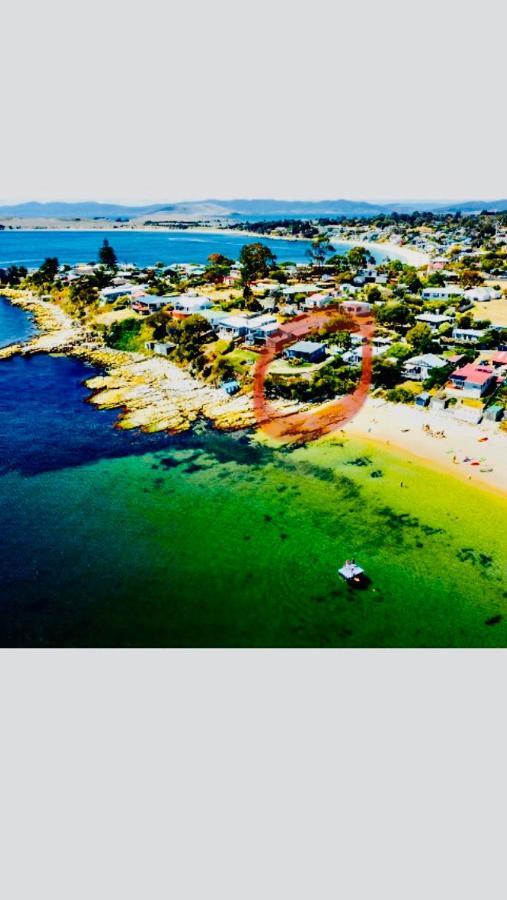 Beach Buoy Opossum Bay South Arm Extérieur photo