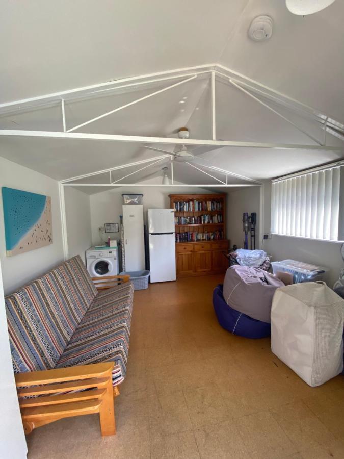 Beach Buoy Opossum Bay South Arm Extérieur photo