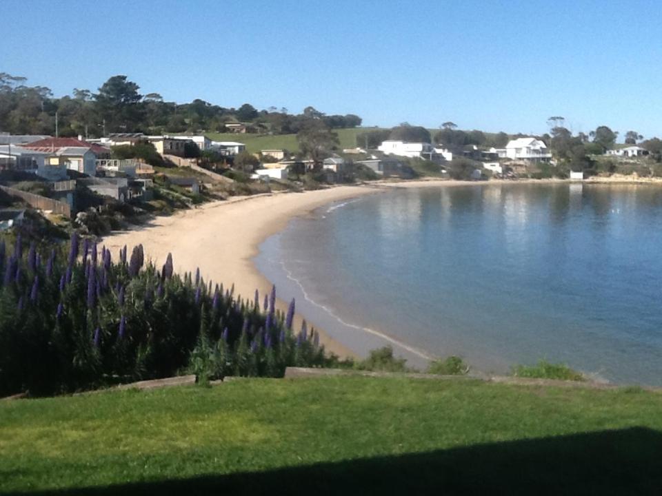 Beach Buoy Opossum Bay South Arm Extérieur photo