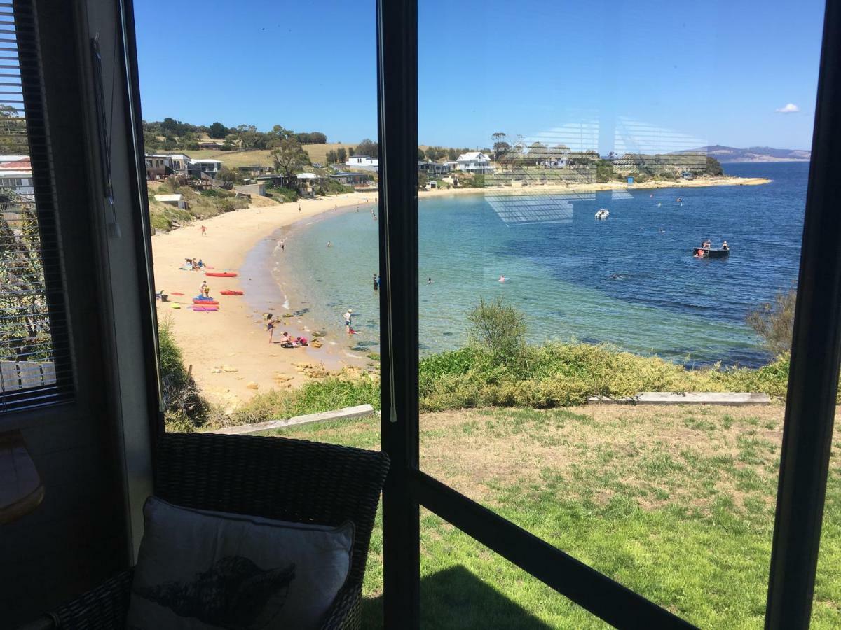 Beach Buoy Opossum Bay South Arm Extérieur photo